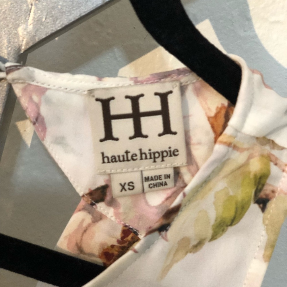 ☀️ HAUTE HIPPIE Silk Draped Floral Tank, XS - Picture 6 of 6